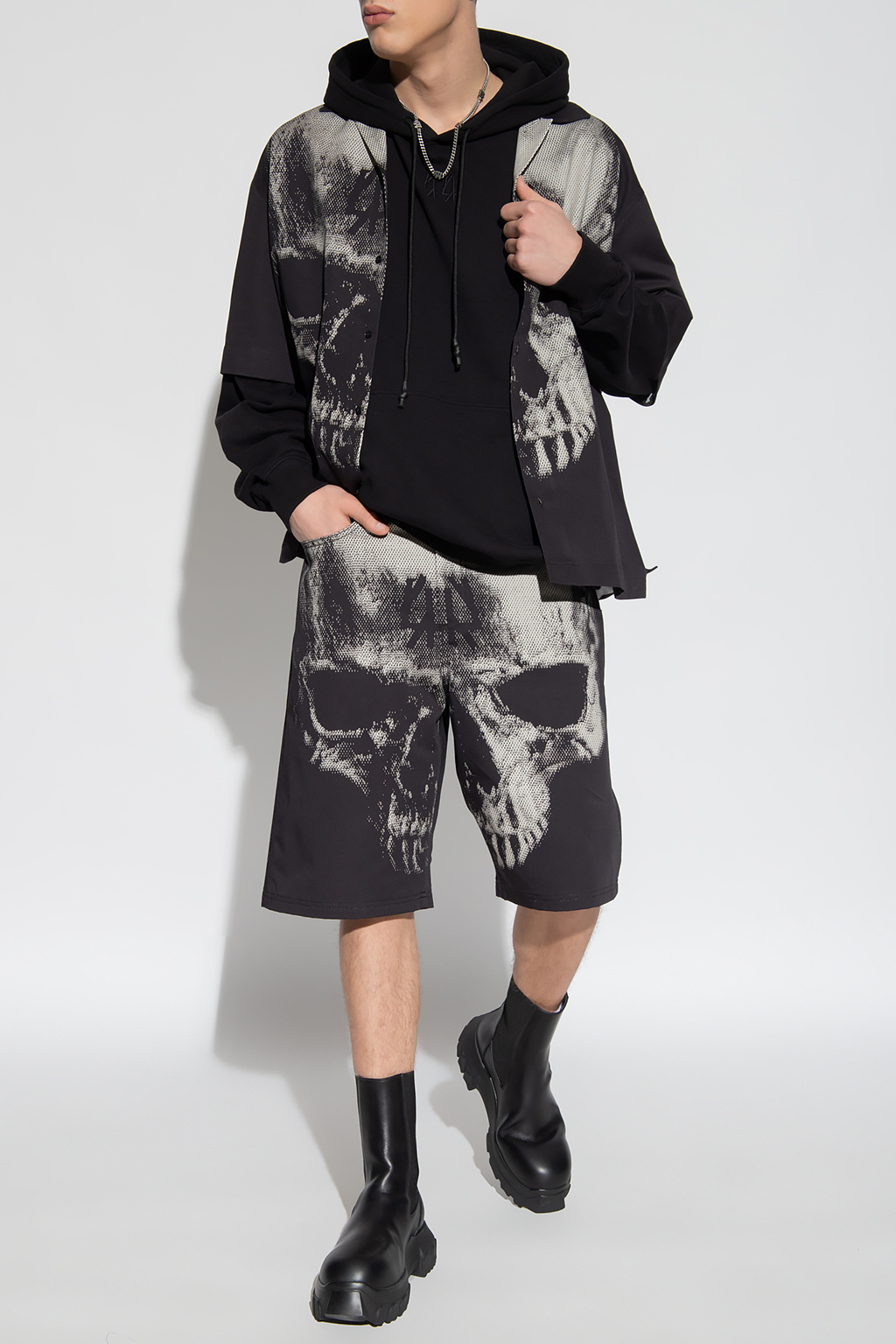 Black Shorts with logo 44 Label Group - takahiromiyashita